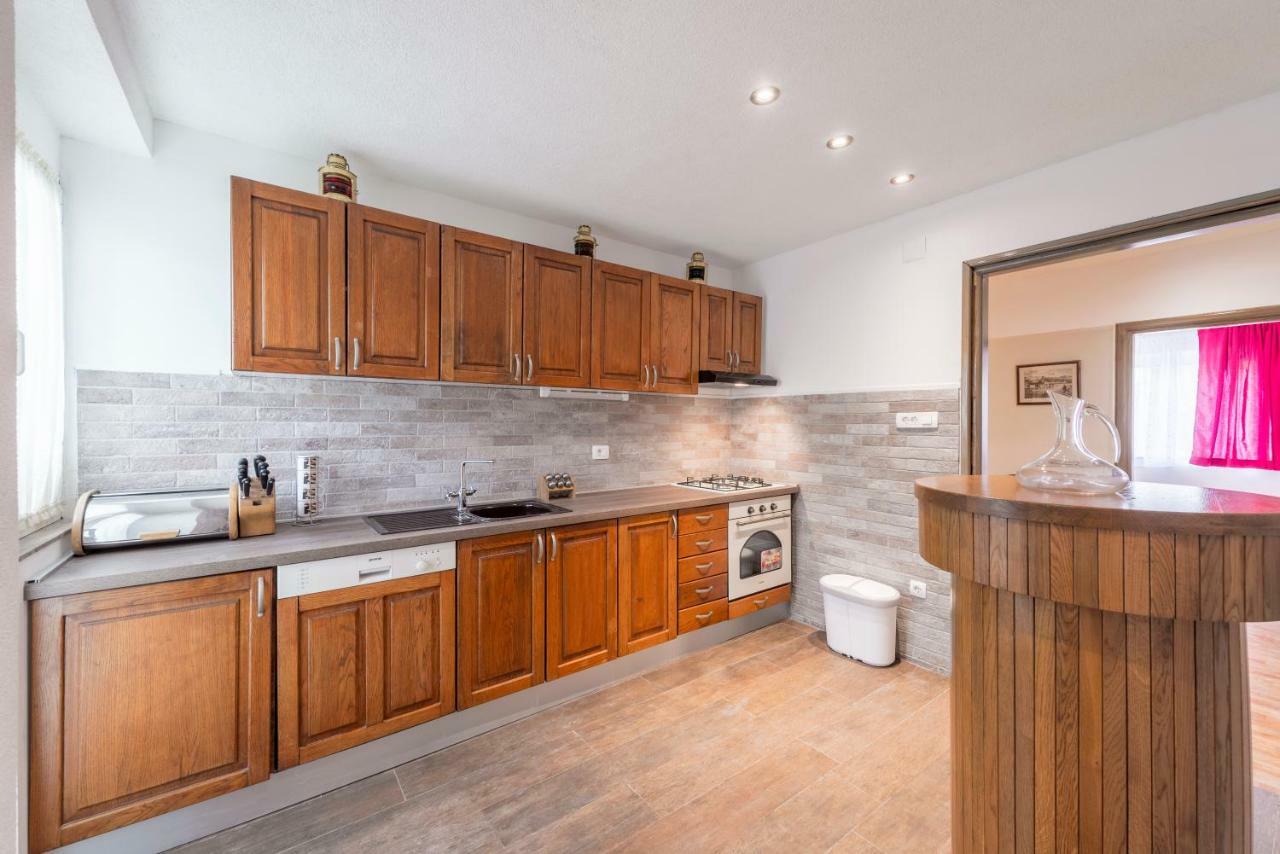 Apartment Antonia Спліт Екстер'єр фото